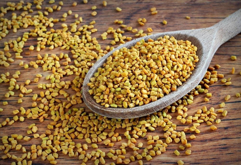 Rico em fibras e compostos que ajudam a controlar o apetite e reduzir o desejo por alimentos. Pode ajudar na regulação dos níveis de açúcar no sangue.